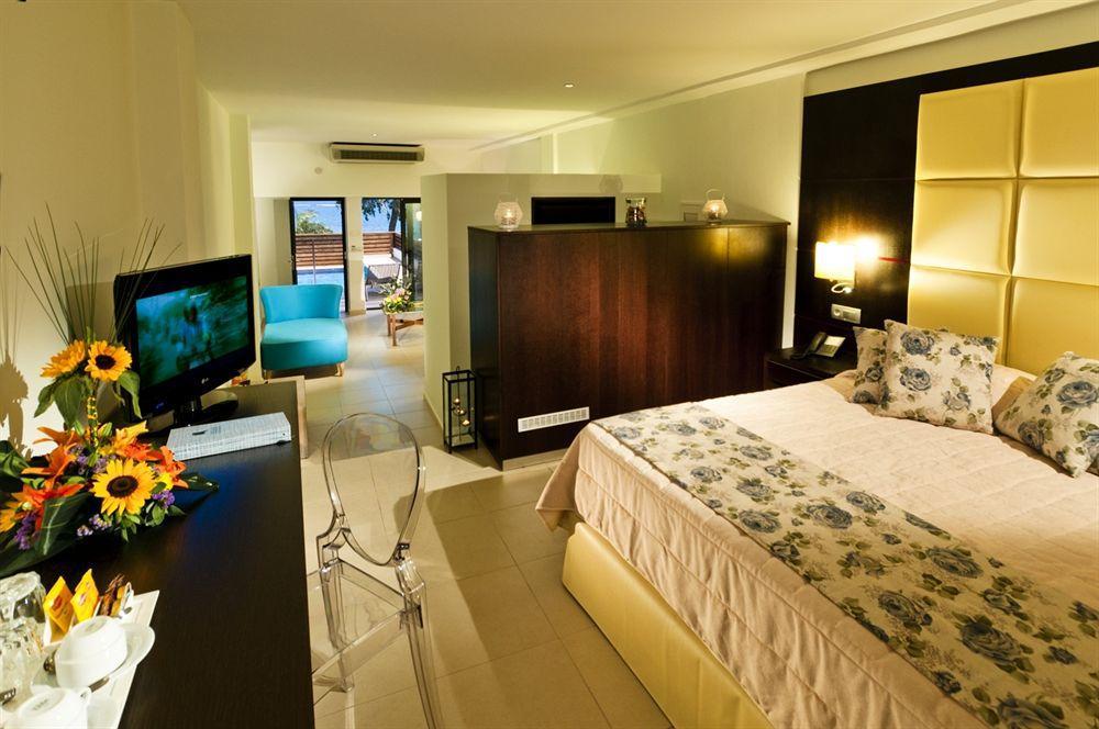 Hotel Oceanis &