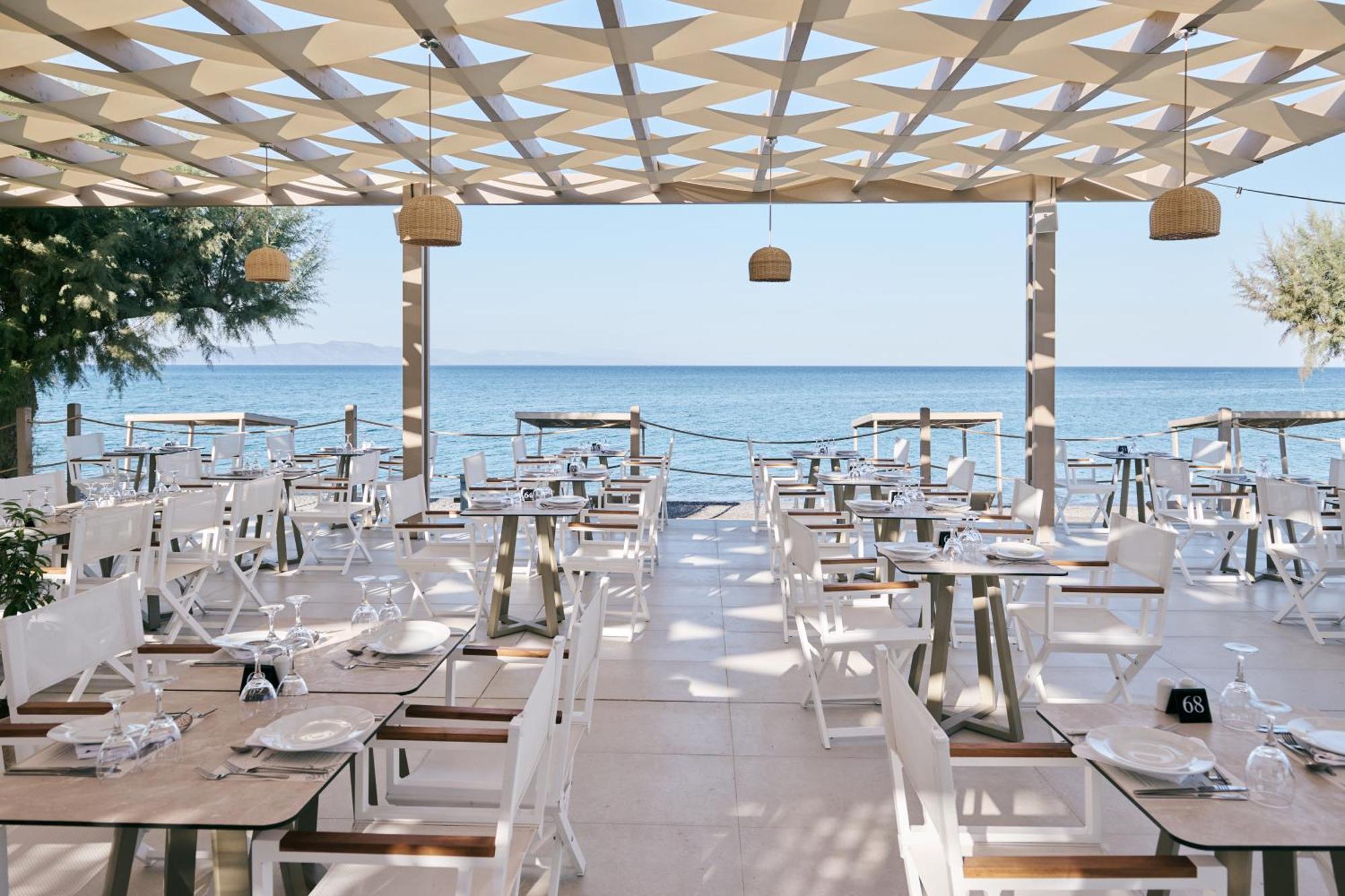 Oceanis & 5*