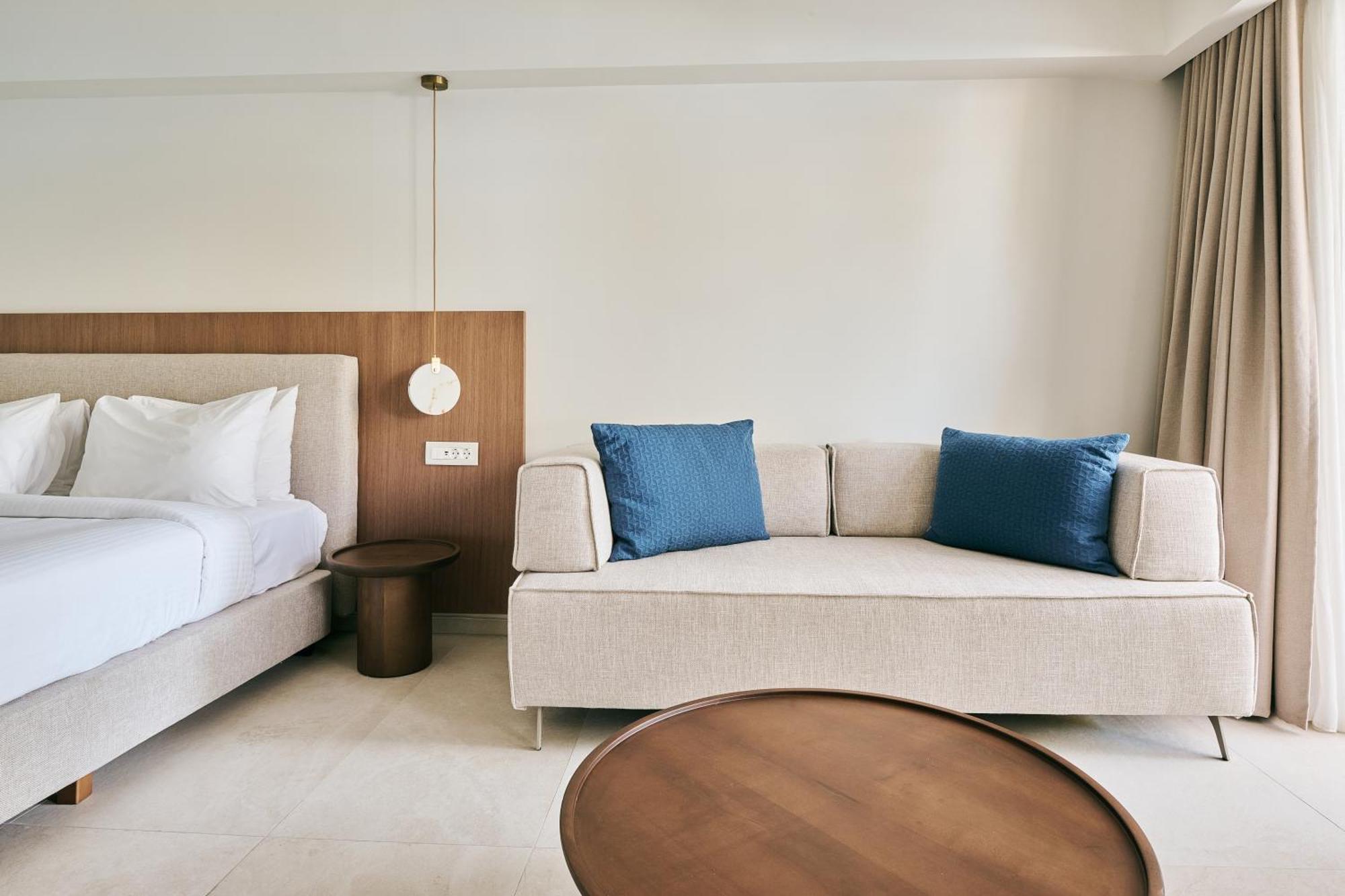 Oceanis & Hotel 5*