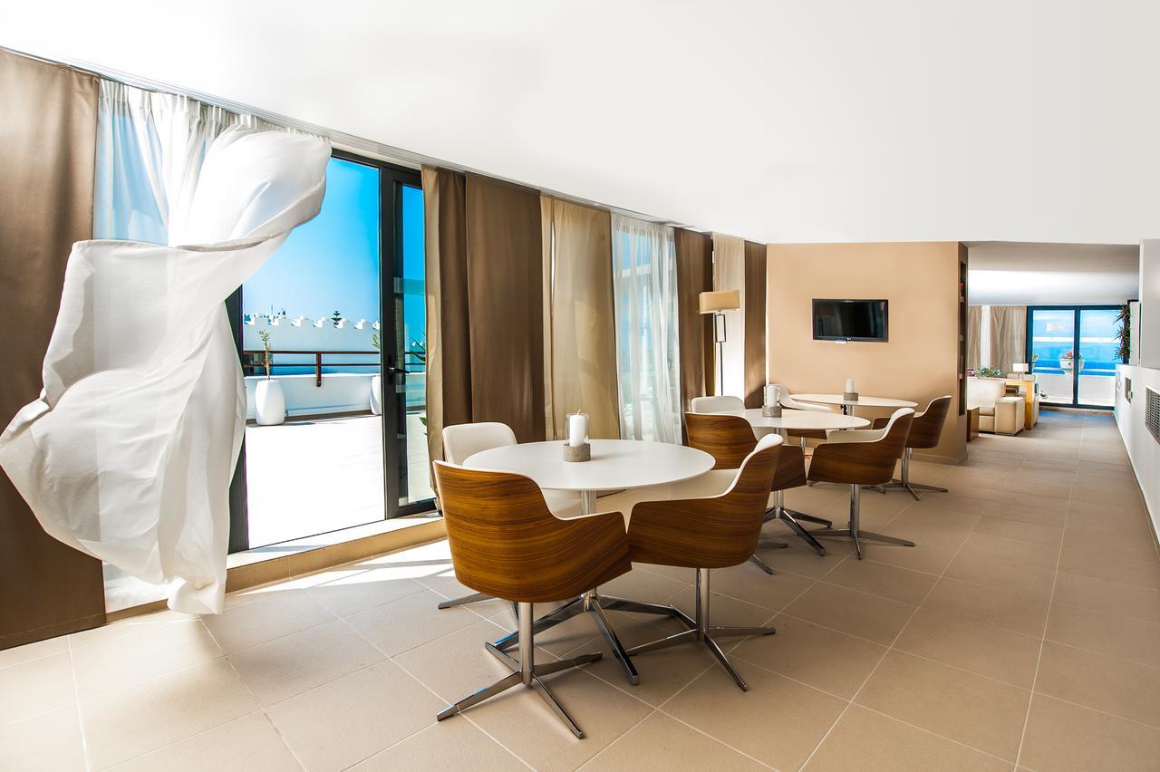 Oceanis & 5*